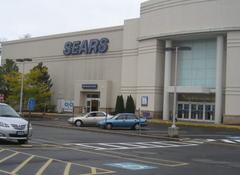 relatives accused of shoplifting at sears